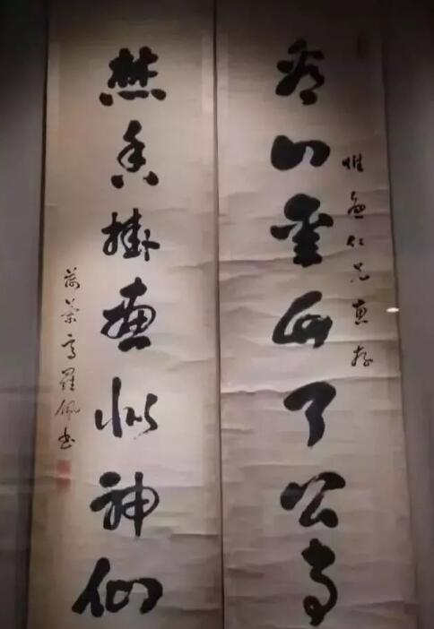 這個(gè)外國(guó)人堅(jiān)持不懈的苦練書(shū)法 其水平令國(guó)內(nèi)書(shū)法家汗顏