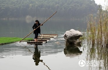 四月晦日泛若耶至云門寺以起坐魚鳥間動搖山