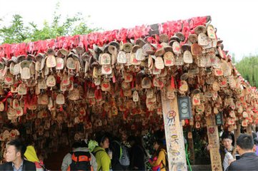 早秋游山寺