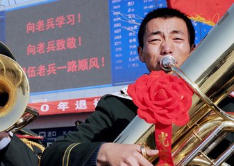 答太原從軍楊員外送別