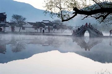 奉和幸韋嗣立山莊侍宴應(yīng)制