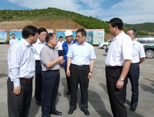 張秘書(shū)分符星渚同舍烏別用山谷晚風(fēng)池蓮香度