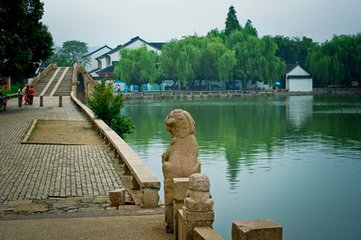 煙雨中過(guò)石湖（三首）