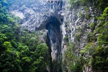 菩薩蠻·青巖碧洞經(jīng)朝雨