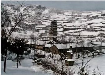 宿仙游寺望月生峰