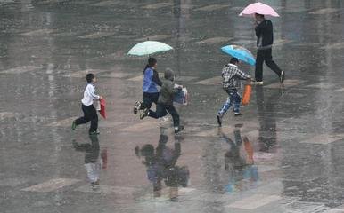 雨雪鈾